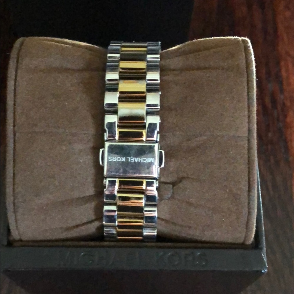 Michael Kors Two Tone Gold/Silver Watch MK5974 - Picture 4 of 6